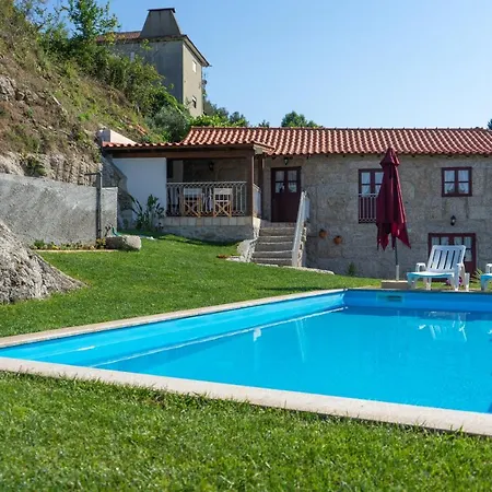 Quinta Das Netas -6pax-piscina-cabeceiras De Basto 木屋 *